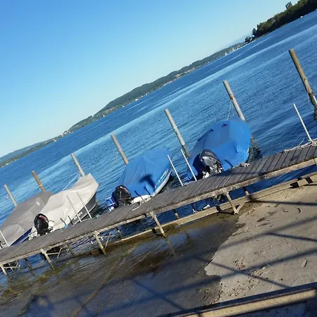 Im Zentrum Von Villingen-schwarzwald, Nahe Bahn-bus